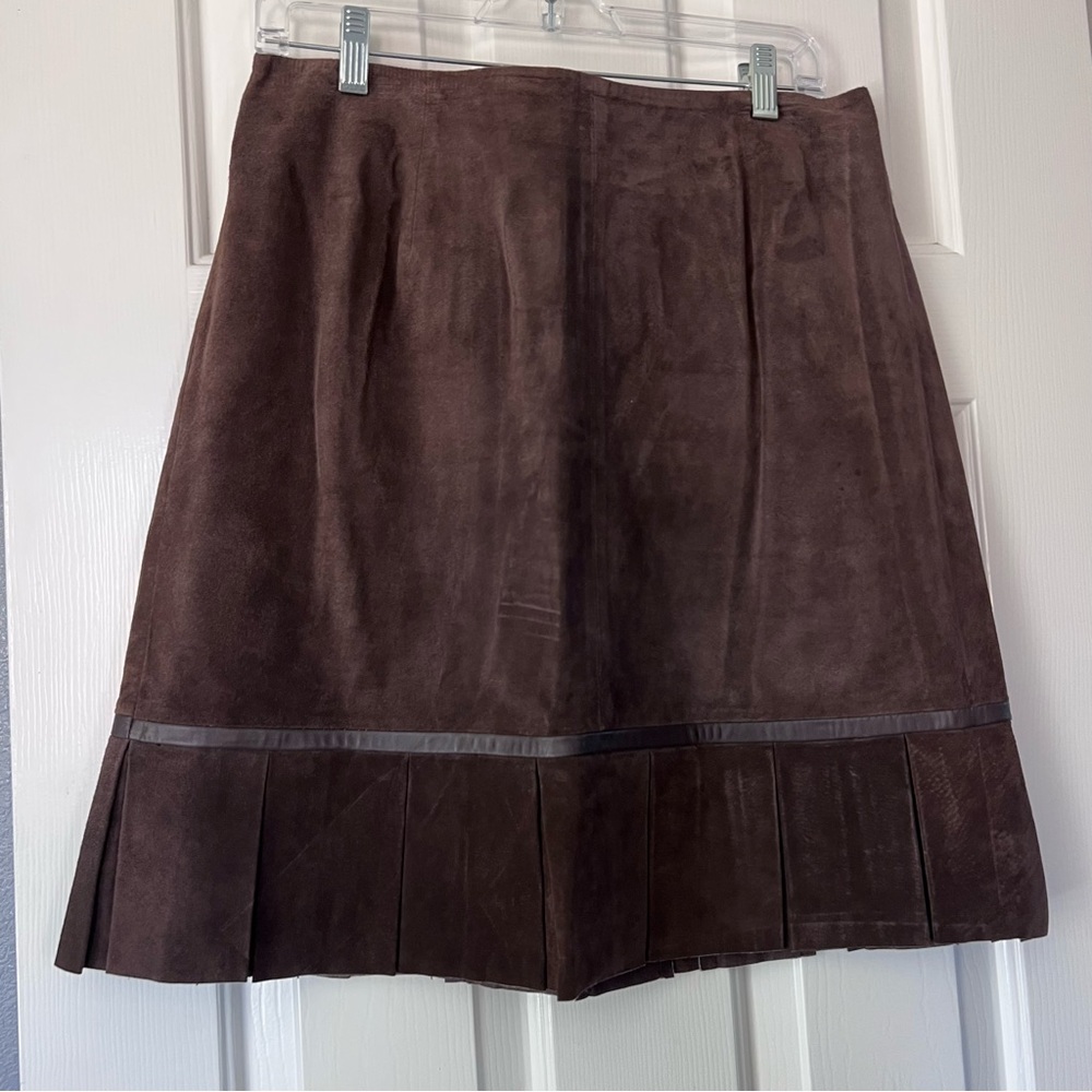 Elegant Brown Suede Skirt